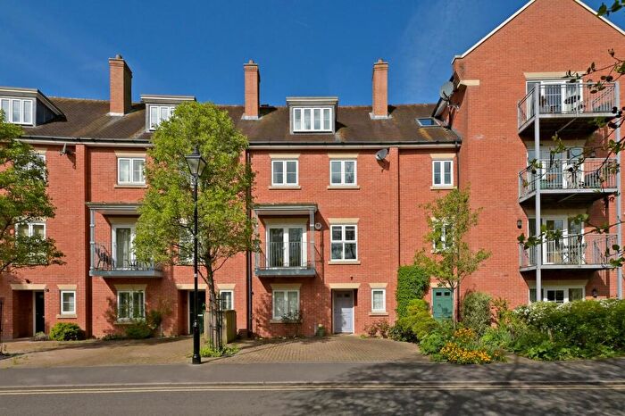 4 Bedroom Terraced House For Sale In William Lucy Way, Oxford, Oxfordshire, OX2