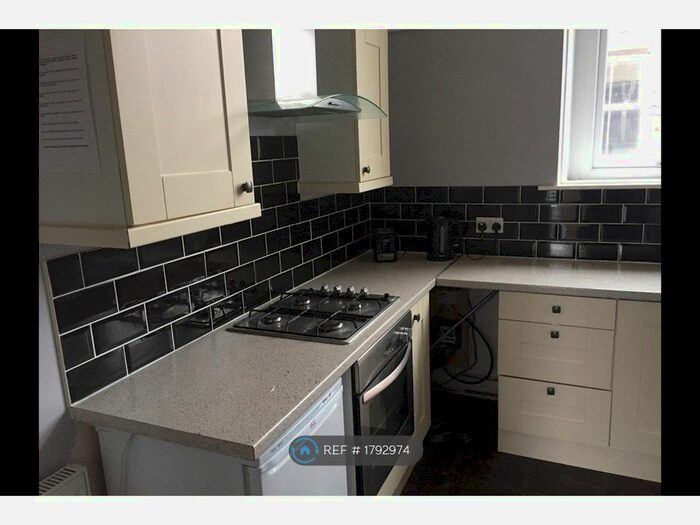1 Bedroom Flat To Rent In Charles Lane, Haslingden, BB4