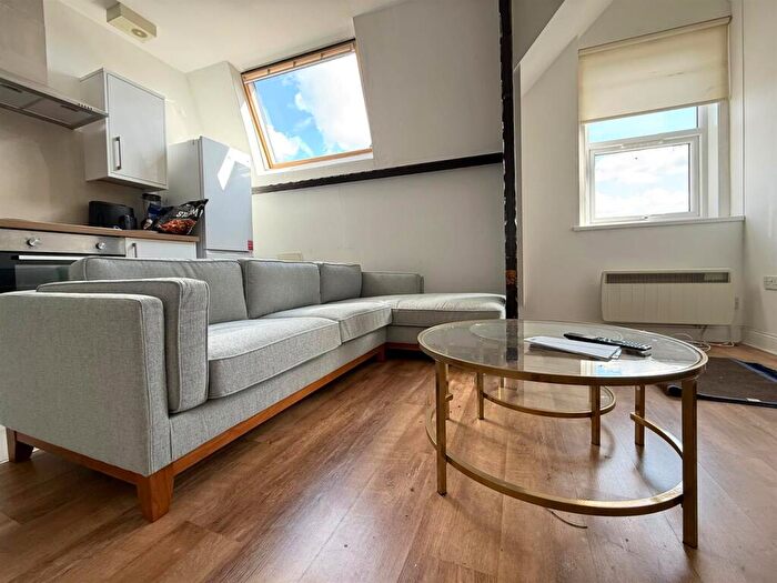 3 Bedroom Apartment To Rent In St Andrews Street, City Centre, NE1