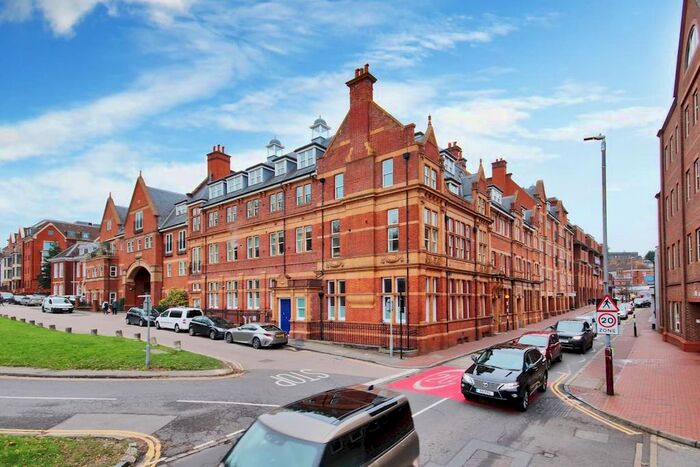 2 Bedroom Flat To Rent In London Road, Tunbridge Wells, TN1