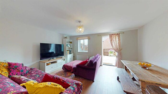 3 Bedroom End Of Terrace House For Sale In Groves Crescent, Stamford, PE9