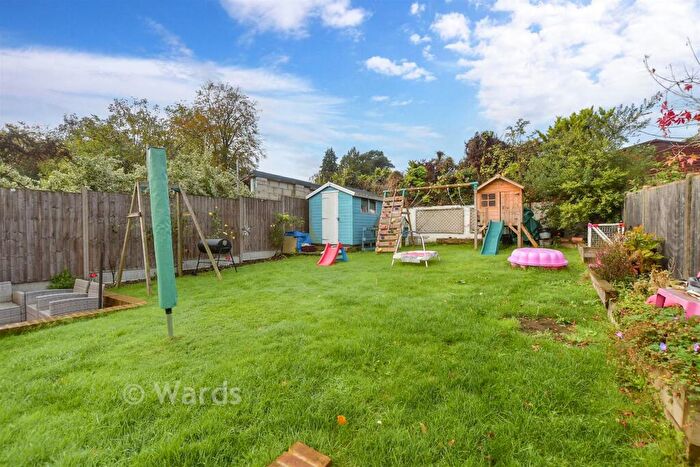 4 Bedroom Semi Detached House For Sale In Little Buckland Avenue, Maidstone, Kent, ME16