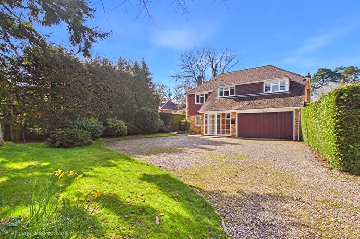 4 Bedroom Detached House For Sale In Tubbs Lane, Highclere, Newbury, Hampshire, RG20