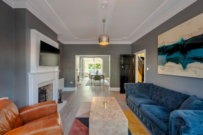 4 Bedroom Semi-Detached House To Rent In Finchley Road, Hampstead, NW3
