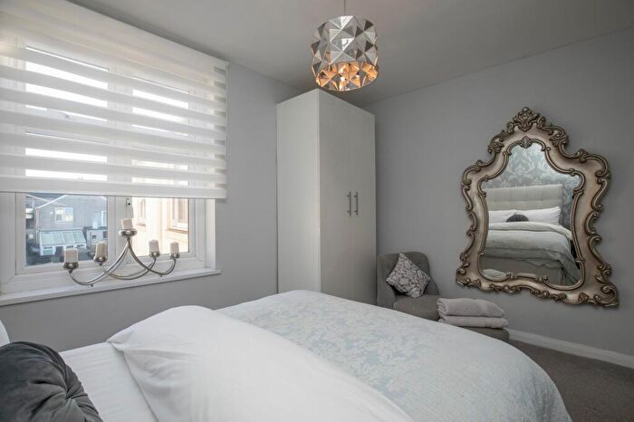 1 Bedroom End Of Terrace House For Sale In Esplanade Avenue, Porthcawl, CF36