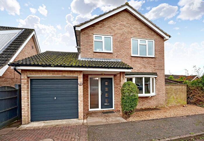 3 Bedroom Detached House For Sale In Elizabethan Way, Brampton, Huntingdon, PE28