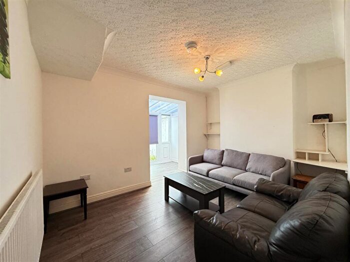 4 Bedroom House To Rent In Orme Road, Bangor, LL57
