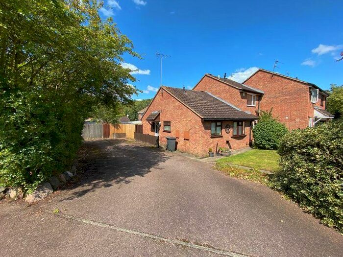 Houses for sale in Astill Lodge Road, LE4, Leicester