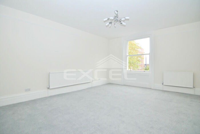 2 Bedroom Apartment To Rent In Eton Avenue, Swiss Cottage, London, NW3