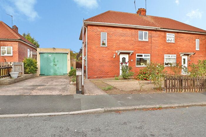 3 Bedroom Semi-Detached House For Sale In East Bank, Sherburn In Elmet, Leeds, LS25