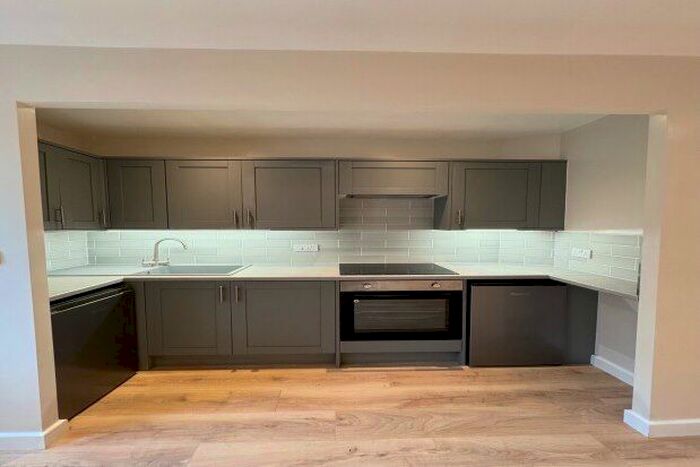 1 Bedroom Flat To Rent In Busbridge Lane, Godalming, GU7