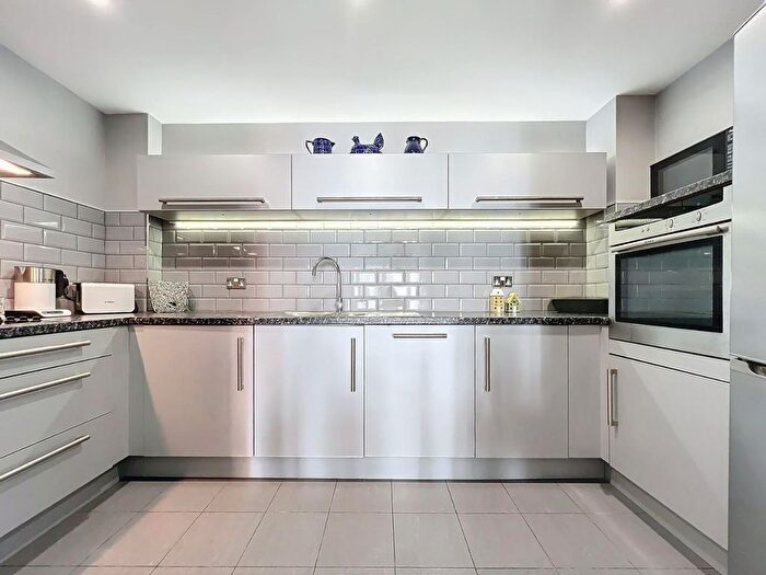 2 Bedroom Flat To Rent In Watkiss Way, Victoria Wharf, CF11