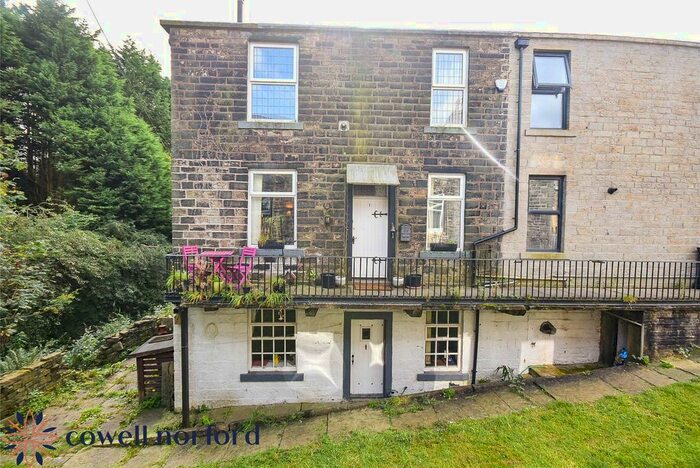 2 Bedroom End Of Terrace House For Sale In Jane Street, Shawforth, Rochdale, Lancashire, OL12