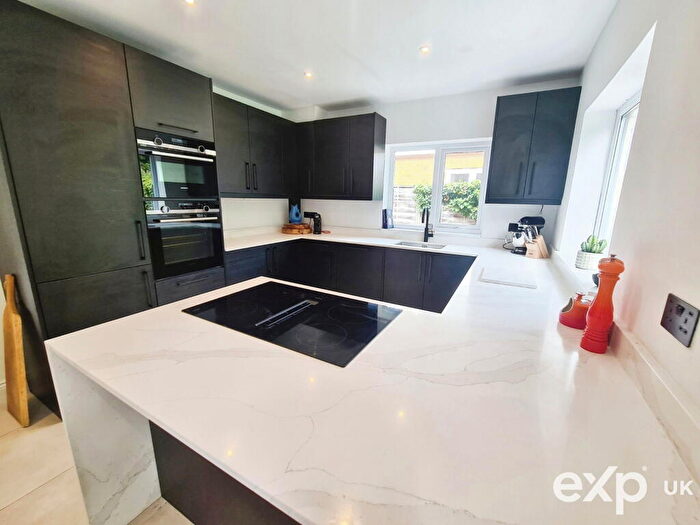 3 Bedroom Detached House To Rent In Blacklands, East Malling, West Malling, ME19