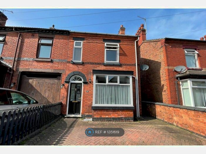 3 Bedroom End Of Terrace House To Rent In Outwoods Street, Burton On Trent, DE14