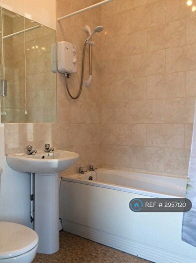 Studio To Rent In Portswood Road, Southampton, SO17
