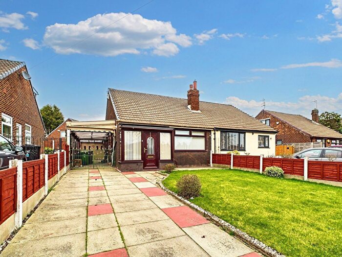 2 Bedroom Semi-Detached Bungalow For Sale In Crossdale Road, Hindley Green, WN2
