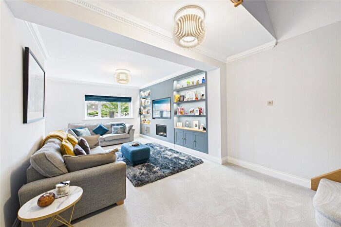 4 Bedroom Bungalow To Rent In Church Road, Sandhurst, Berkshire, GU47