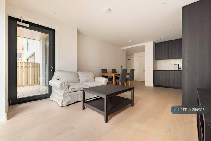 1 Bedroom Flat To Rent In Hewson Way, London, SE17