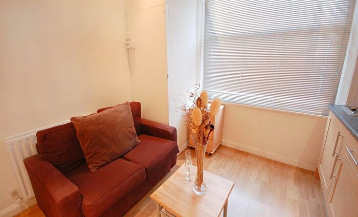 Studio To Rent In Devonshire Terrace, Paddington, W2