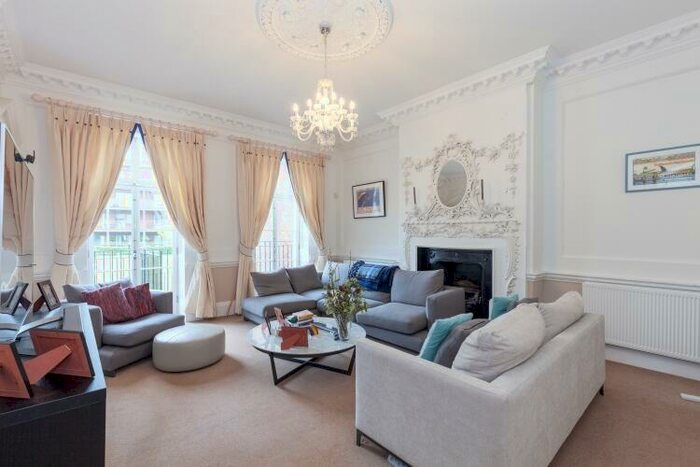 3 Bedroom Apartment To Rent In Twickenham House, Abingdon, OX14