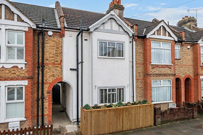 3 Bedroom Terraced House For Sale In Herbert Road, Bromley, BR2