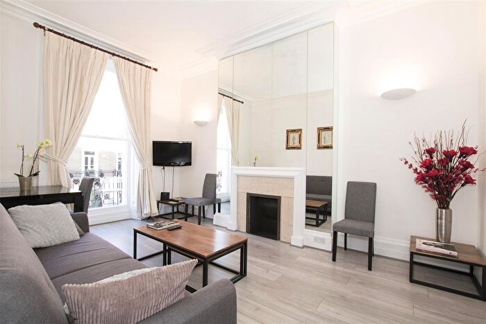 1 Bedroom Flat To Rent In Lower Belgrave Street, Belgravia, London, SW1W