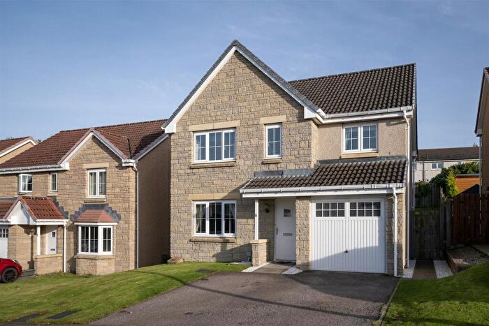 4 Bedroom Detached House For Sale In Woodlands Close, Westhill, Inverness, IV2
