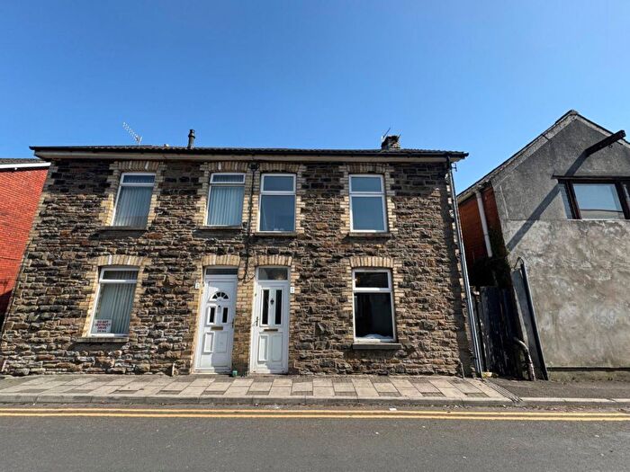 3 Bedroom Property To Rent In Clyde Street, Risca, NP11
