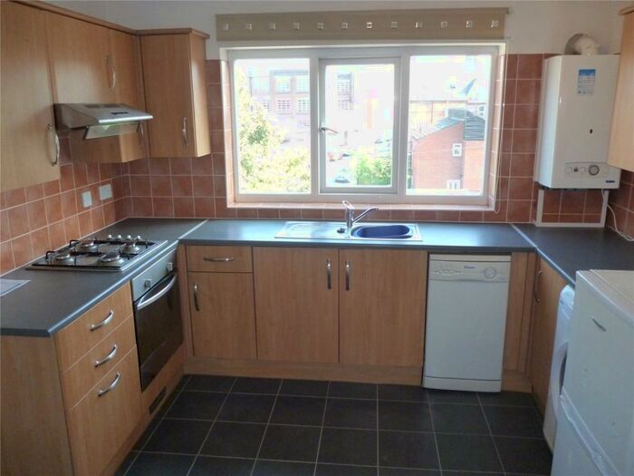 1 Bedroom Apartment To Rent In Carlyle Road, Edgbaston, Birmingham, West Midlands, B16