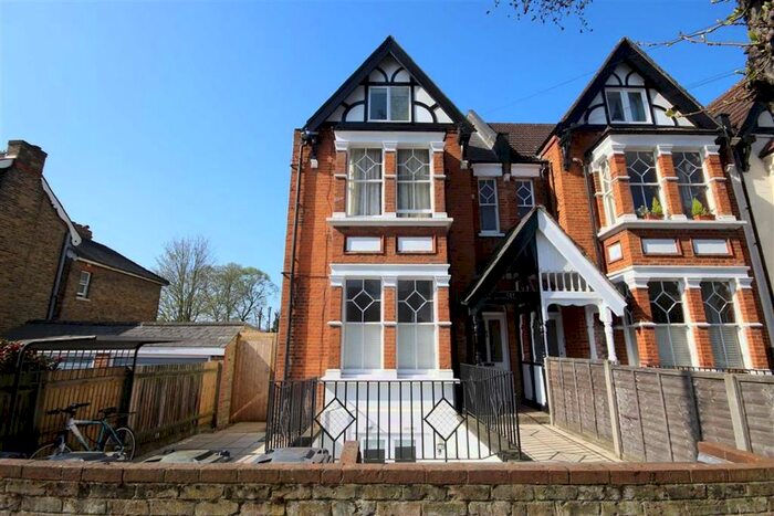2 Bedroom Flat To Rent In Waldegrave Road, Teddington, TW11