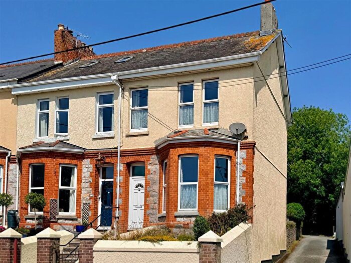 3 Bedroom End Terrace House For Sale In Elburton, Plymouth, PL9