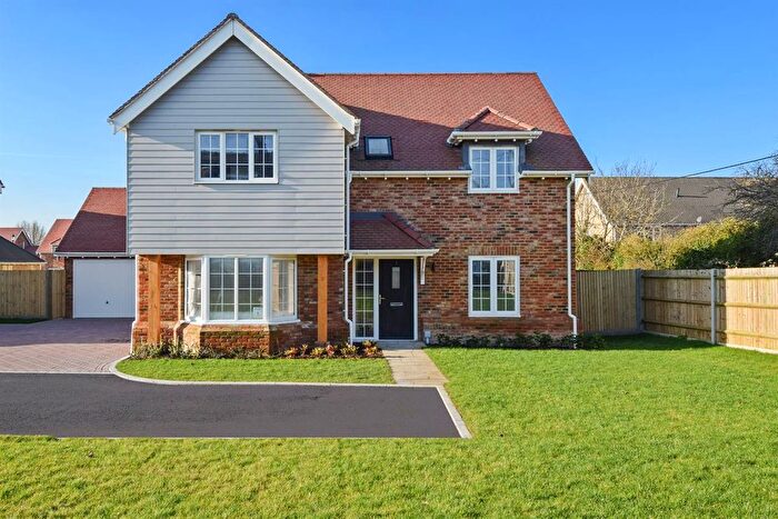 4 Bedroom Detached House For Sale In Acorn Close, Birchington, CT7