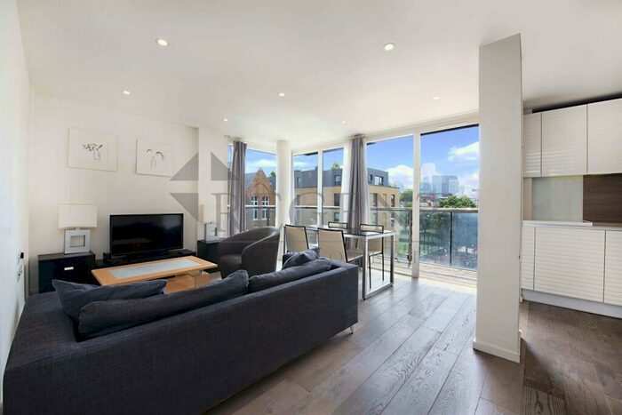 3 Bedroom Apartment To Rent In Worcester Point, Central Street, EC1V
