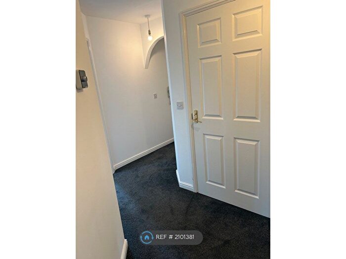 2 Bedroom Flat To Rent In Mendip Way, Stevenage, SG1