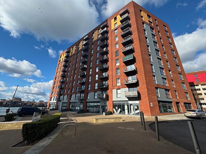 2 Bedroom Flat To Rent In Capstan Road, Southampton, SO19