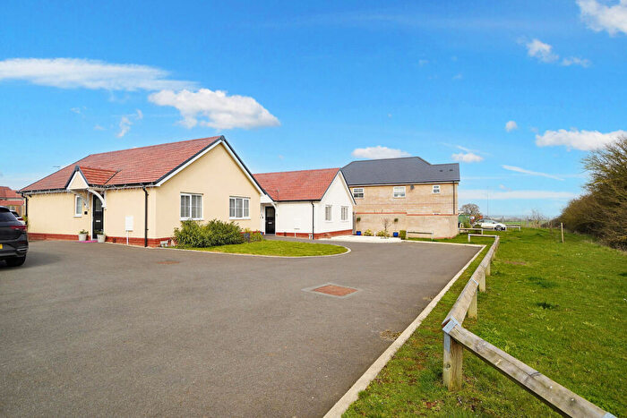 2 Bedroom Detached Bungalow For Sale In Cattermole Way, Thorpe-le-soken, CO16