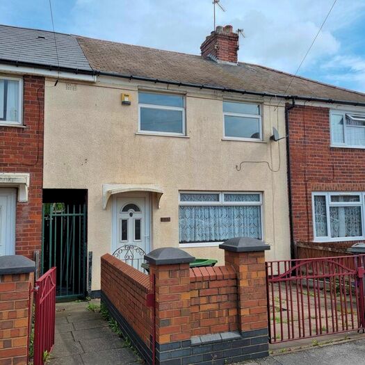 3 Bedroom Terraced House To Rent In Wood Lane, West Bromwich, B70