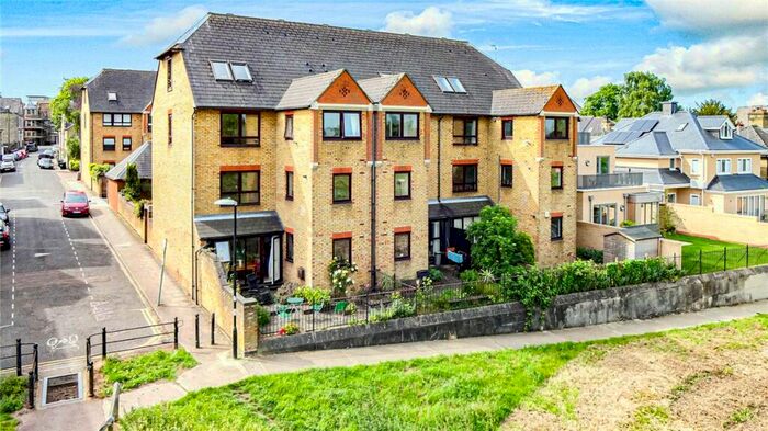 2 Bedroom Apartment To Rent In Bailey Mews, Auckland Road, Cambridge, CB5