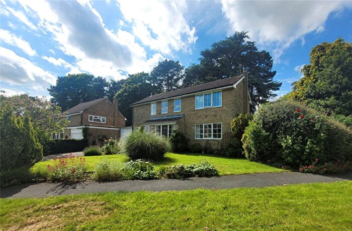 4 Bedroom Detached House For Sale In Linden Close, Hutton Rudby, Yarm, North Yorkshire, TS15