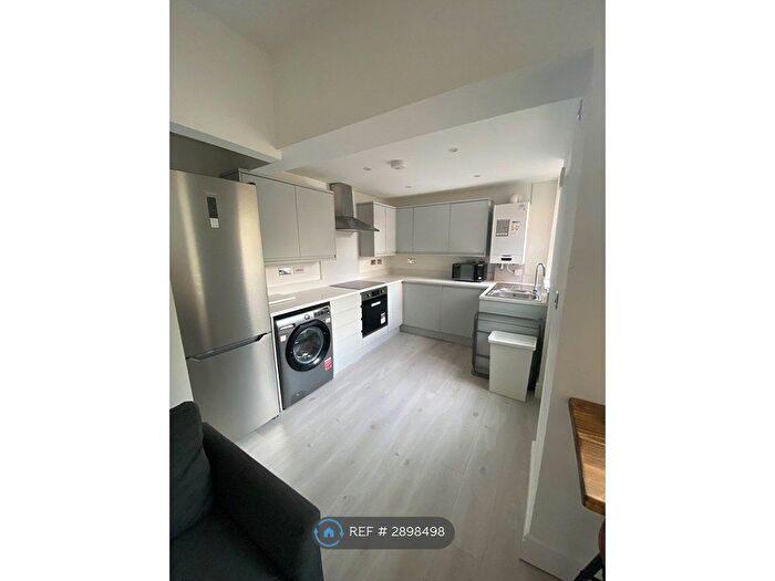 5 Bedroom Terraced House To Rent In St. Mary's Road, London, E10