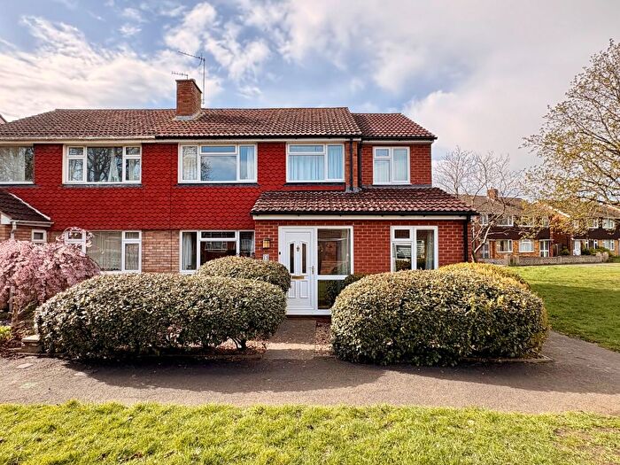 4 Bedroom Semi Detached House For Sale In Sweeting Aveune, Little Paxton, PE19