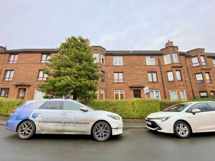 2 Bedroom Flat To Rent In Dee Street, Riddrie, Glasgow, G33