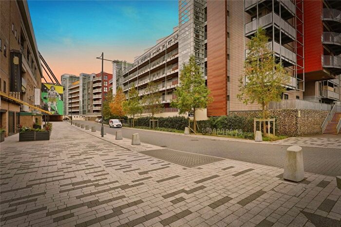 1 Bedroom Flat For Sale In Geoffrey Watling Way, Norwich, Norfolk, NR1