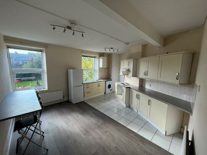 3 Bedroom Terraced House To Rent In Crookes, Sheffield, S10