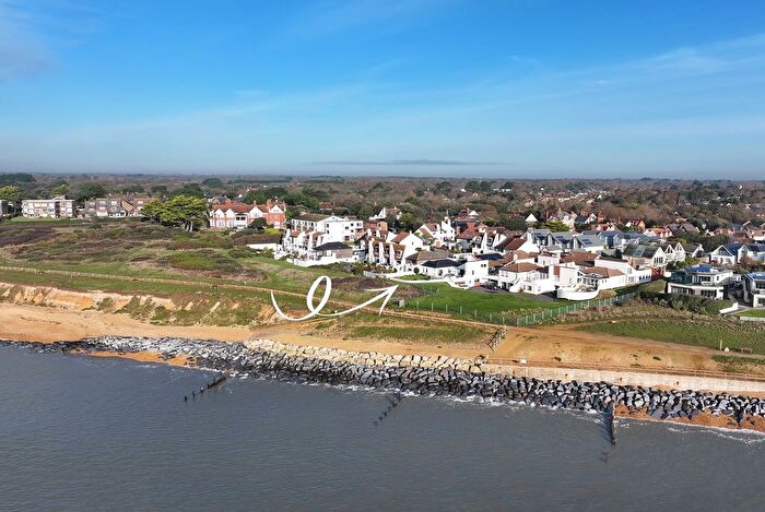 4 Bedroom Town House For Sale In Needles Point, Milford On Sea, Lymington, Hampshire, SO41