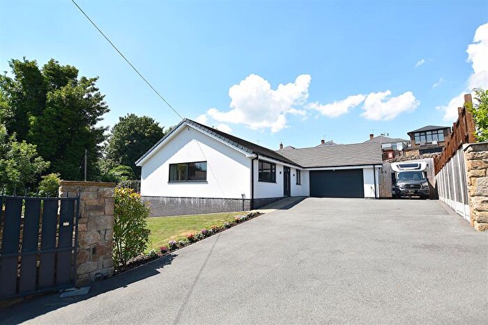 3 Bedroom Detached Bungalow For Sale In Ffrwd Road, Cefn-Y-Bedd, Wrexham, LL12