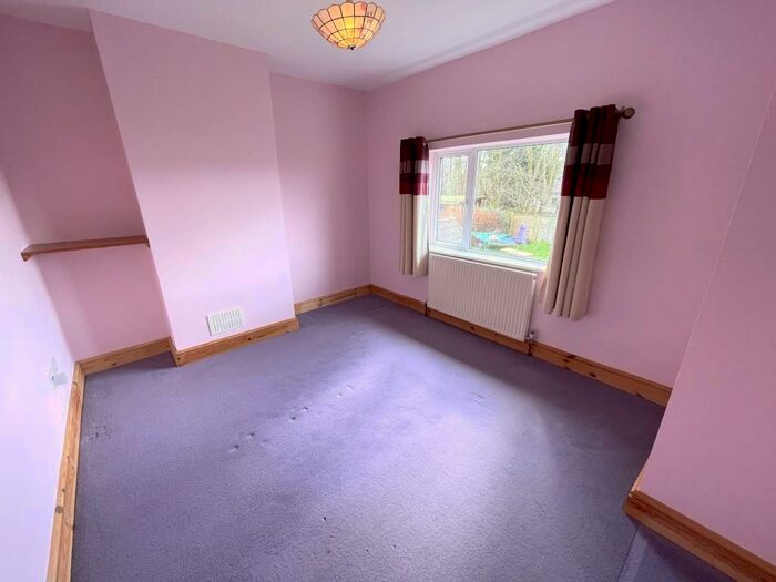 3 Bedroom SemiDetached House To Rent In Churchfield, Wincanton