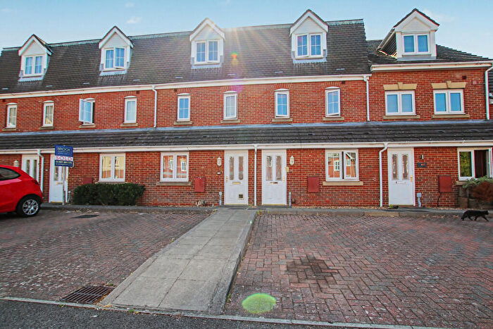 2 Bedroom Maisonette To Rent In Hamble, Southampton, SO31