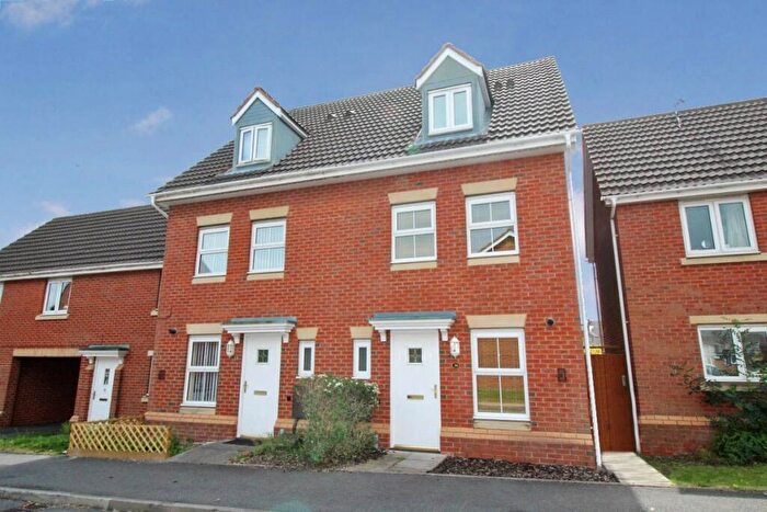 3 Bedroom Terraced House To Rent In William Street, Bedworth, Warwickshire, CV12